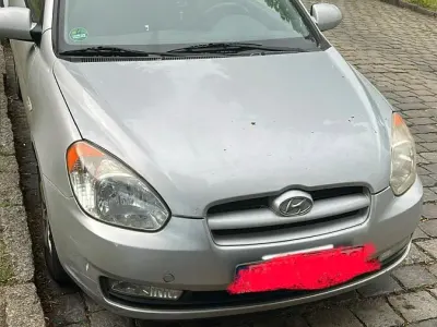 Gebraucht Hyundai Accent 90 PS (66 kW) 2007 Silber Coupé