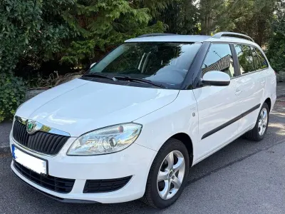 Gebraucht Skoda Fabia Family 90 PS (66 kW) 2012 Weiß Limousine