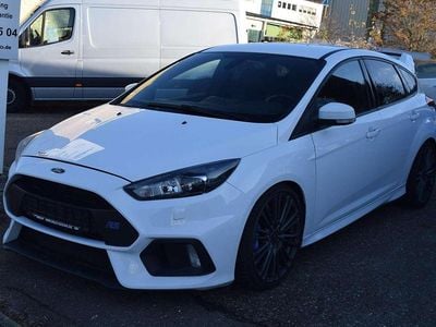 Frostweiß Gebraucht 2016 Ford Focus RS Kleinwagen | 31.900 €