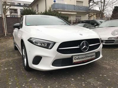 Gebraucht Mercedes A180 AMG Edition 1 136 PS (100 kW) 2020 Polarweiss Limousine