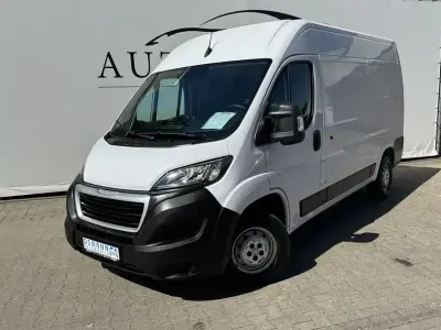 Gebraucht Peugeot Boxer 140 PS (102 kW) 2021 Weiß Van