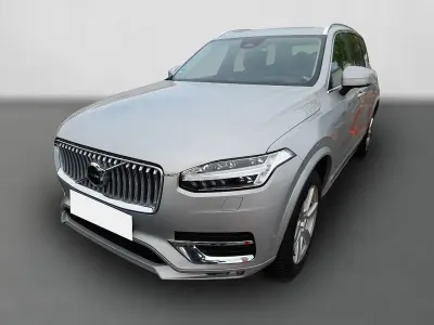 Używany Volvo XC90 Ultimate 235 KM (172 kW) 2023 Srebrny SUV