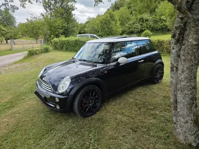 Gebraucht Mini Cooper 115 PS (84 kW) 2004 Schwarz Kleinwagen