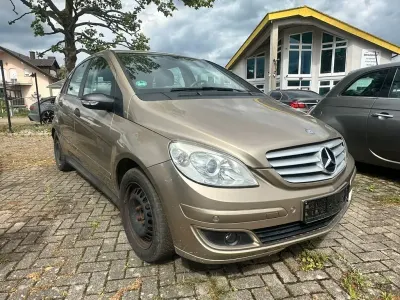 Brugt Mercedes B200 136 HK (100 kW) 2006 Guld MPV