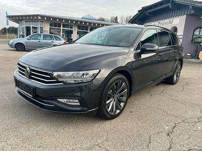 Grau Gebraucht 2022 VW Passat Kombi | 25.400 € (Guter Preis)