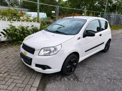 Gebraucht Chevrolet Aveo 85 PS (62 kW) 2009 Weiß Kleinwagen