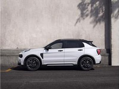 Neu Lynk & Co 01 280 PS (205 kW) 2026 Grün (mineralgrün metallic) SUV