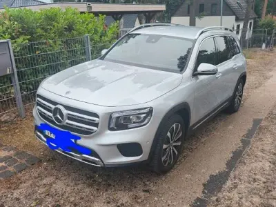 Gebraucht Mercedes GLB200 Style 163 PS (119 kW) 2022 Silber SUV