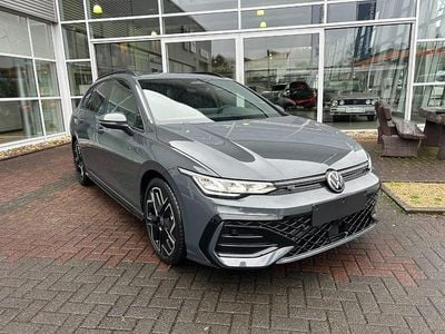 Neu VW Golf VIII R-line 150 PS (110 kW) 2025 Grau Kombi