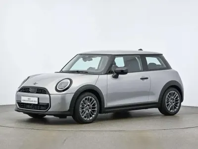 Usata Mini Cooper Classic 156 CV (114 kW) 2024 Grigio Utilitaria