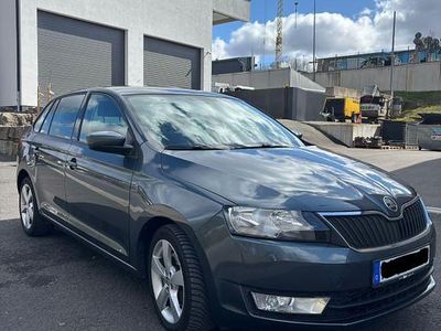 Gebraucht Skoda Rapid 105 PS (77 kW) 2014 Grau Kleinwagen
