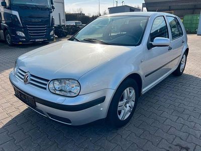 Usata VW Golf IV 75 CV (55 kW) 2001 Argento Berlina