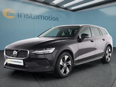 Gebraucht Volvo V60 CC 197 PS (144 kW) 2023 Schwarz Kombi