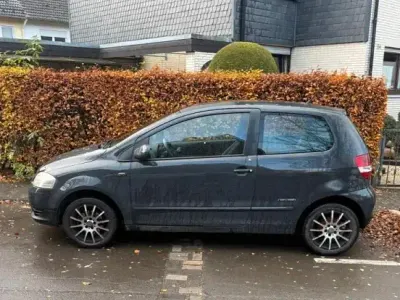 Gebraucht VW Fox 50 PS (36 kW) 2009 Grau Kleinwagen