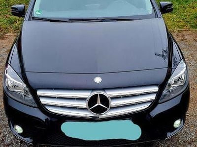 Usata Mercedes B180 109 CV (80 kW) 2011 Nero Monovolume