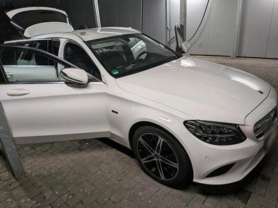 Gebraucht Mercedes C300e 310 PS (228 kW) 2020 Weiß Kombi