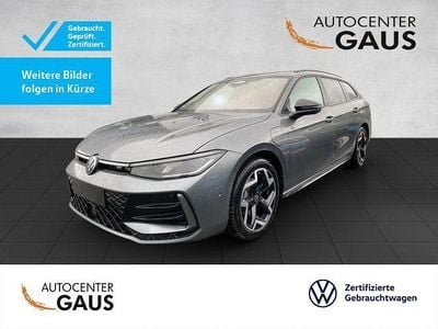 Usata VW Passat R-line 177 CV (130 kW) 2025 Grigio Station wagon