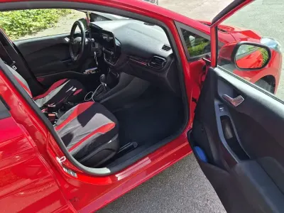 Gebraucht Ford Fiesta S 101 PS (74 kW) 2017 Rot Kleinwagen