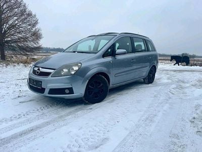 Silber Gebraucht 2006 Opel Zafira Van / Kleinbus | 3.990 € (Teuer)