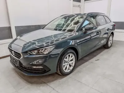 Neu Seat Leon Style 150 PS (110 kW) 2025 Fjord blau Kombi