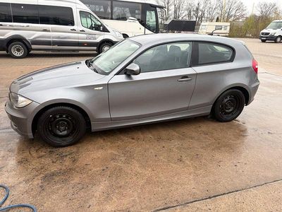 Usata BMW 118 143 CV (105 kW) 2011 Grigio Utilitaria