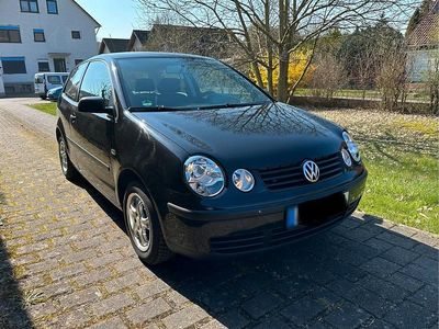 Gebraucht VW Polo 64 PS (47 kW) 2004 Schwarz Kleinwagen