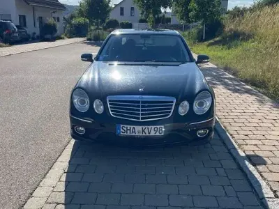 Gebraucht Mercedes E350 Avantgarde 272 PS (200 kW) 2007 Schwarz Limousine