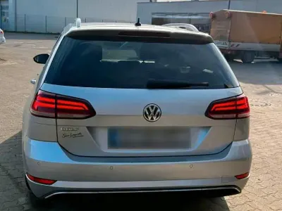 Gebraucht VW Golf VII IQ Drive 150 PS (110 kW) 2020 Silber Kombi