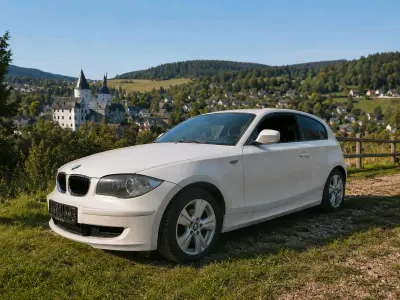 Gebraucht BMW 116 122 PS (89 kW) 2010 Weiß Kleinwagen