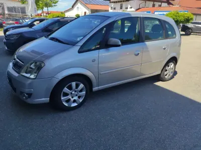 Gebraucht Opel Meriva Cosmo 105 PS (77 kW) 2006 Starsilber iii m2 Van / Kleinbus