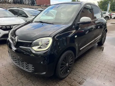 Używany Renault Twingo Urban Night 65 KM (47 kW) 2022 Czarny Hatchback