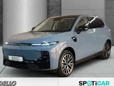 Usata Leapmotor B10 160 kW (218 CV) 2025 Blu SUV