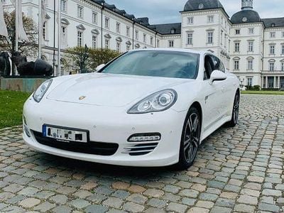 Gebraucht Porsche Panamera 4S 400 PS (294 kW) 2011 Weiß Limousine