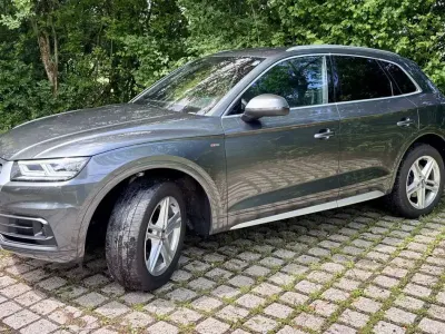 Gebraucht Audi Q5 Sport 190 PS (139 kW) 2019 Grau SUV