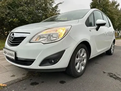 Gebraucht Opel Meriva Edition 120 PS (88 kW) 2011 Weiß Van / Kleinbus