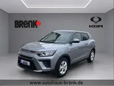 Neu KGM Tivoli 163 PS (119 kW) 2026 Grau SUV