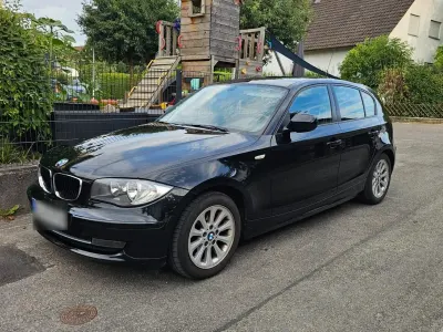 Gebraucht BMW 118 143 PS (105 kW) 2011 Schwarz Kleinwagen
