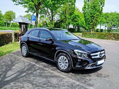 Brugt Mercedes GLA220 Urban 177 HK (130 kW) 2015 Sort SUV