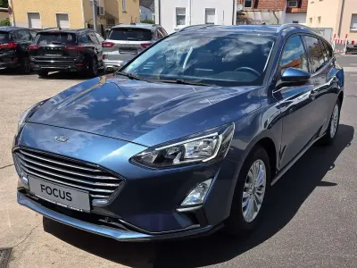 Gebraucht Ford Focus Titanium X 125 PS (91 kW) 2021 Chromablau metallic Kombi