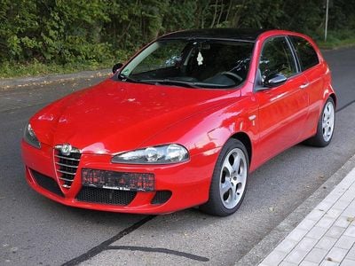 Rot Gebraucht 2004 Alfa Romeo 147 Kleinwagen | 2.800 € (Teuer)
