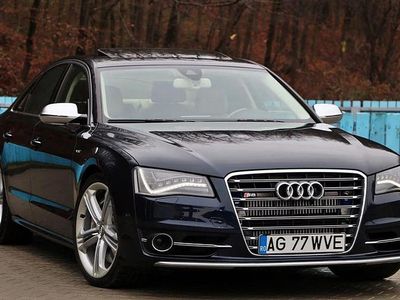 Audi S8