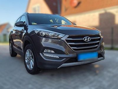 Gebraucht Hyundai Tucson 116 PS (85 kW) 2017 Braun SUV