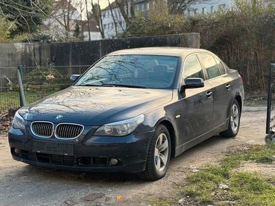 Blau Gebraucht 2007 BMW 530 Limousine | 2.750 € (Superpreis)