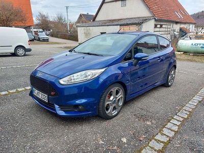 Gebraucht Ford Fiesta ST 182 PS (133 kW) 2016 Blau Limousine
