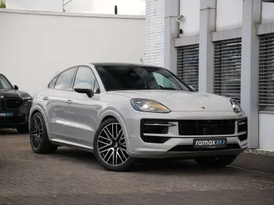 Occasion Porsche Cayenne Turbo 470 PK (345 kW) 2024 Kreide SUV