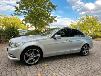 Gebraucht Mercedes C250 204 PS (150 kW) 2013 Grau Limousine