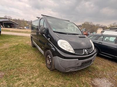 Second-hand Renault Trafic 114 CP (83 kW) 2014 Negru Monovolum