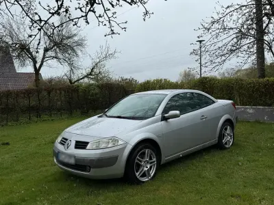 Gebraucht Renault Mégane Cabriolet 112 PS (82 kW) 2005 Silber Cabrio