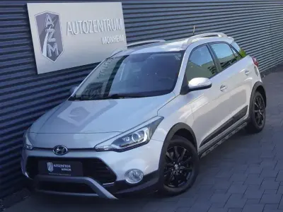 Brugt Hyundai i20 Trend 101 HK (74 kW) 2017 Sølv Sedan