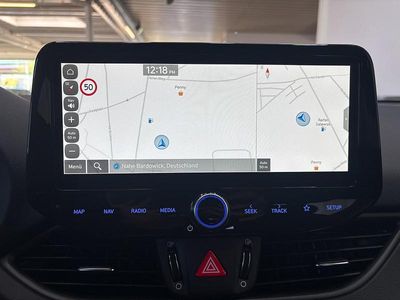 Neu Hyundai i30 Style 115 PS (84 kW) 2026 Cypress green t2p Kombi